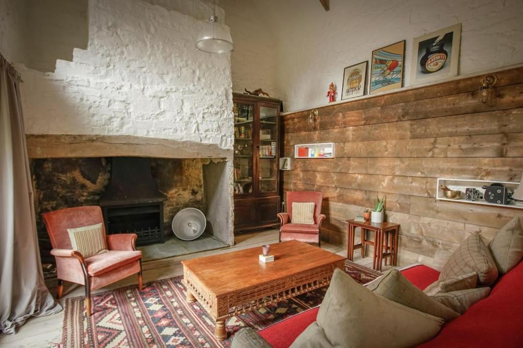 Lower Godney Little House Вэллс Экстерьер фото